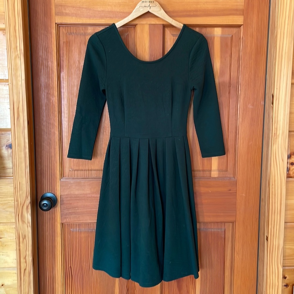 Forrest green 3/4 sleeve textured dress
